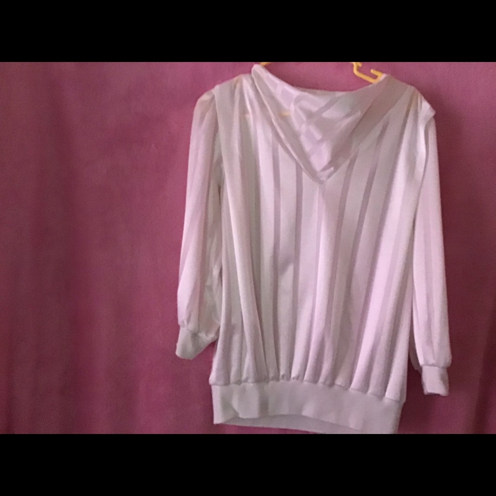 Nice satin blouse soft and lightweight